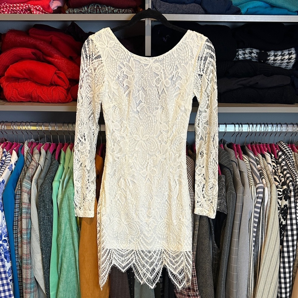 Charlotte Russe white long sleeve open back lined lace dress size S